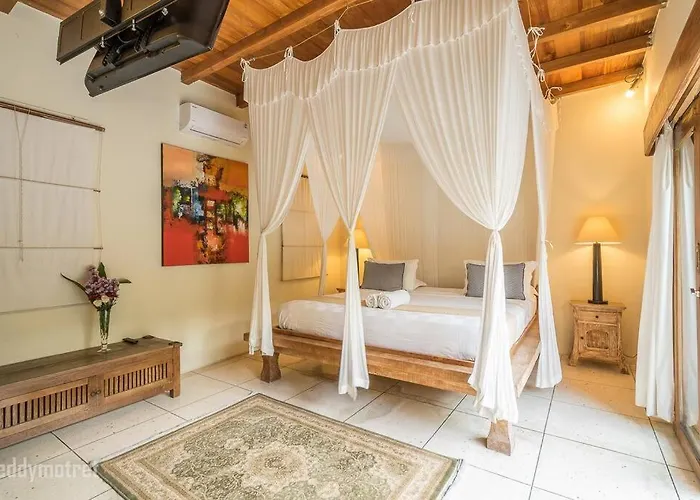 Tropical 3br In The Heart Of